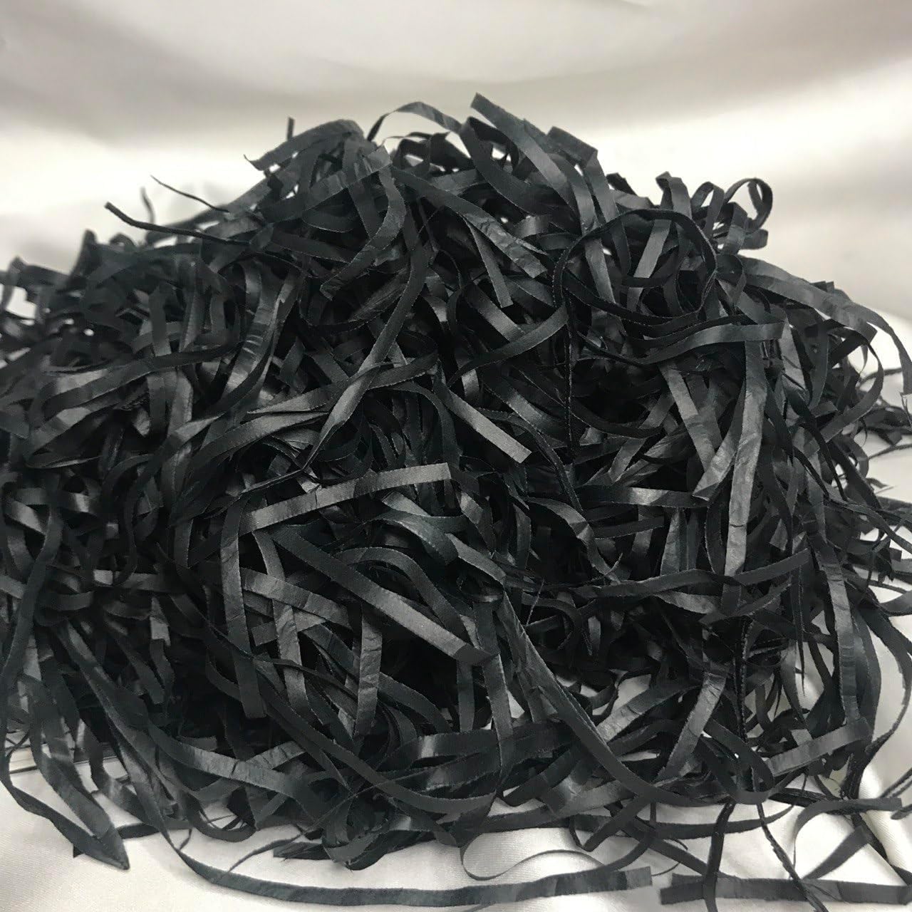 bisaccia Siyah Pelur Kağıt Kırpıntısı Renkli Black Shredded Tissue Paper Siyah Kırpık Kağıt - 50 Gram